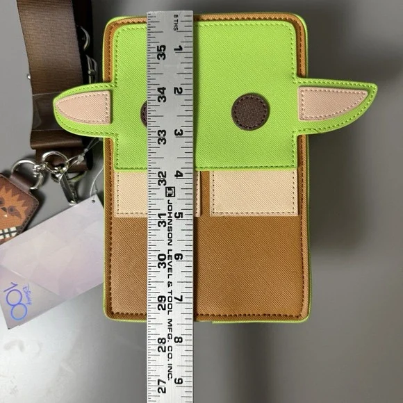 Disney Star Wars Grogu Baby Yoda Crossbody Bag Chewbacca Charm new - Picture 12 of 13